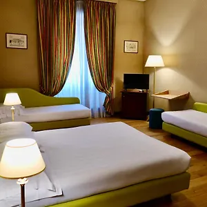 ** Hotel Oceania Italia